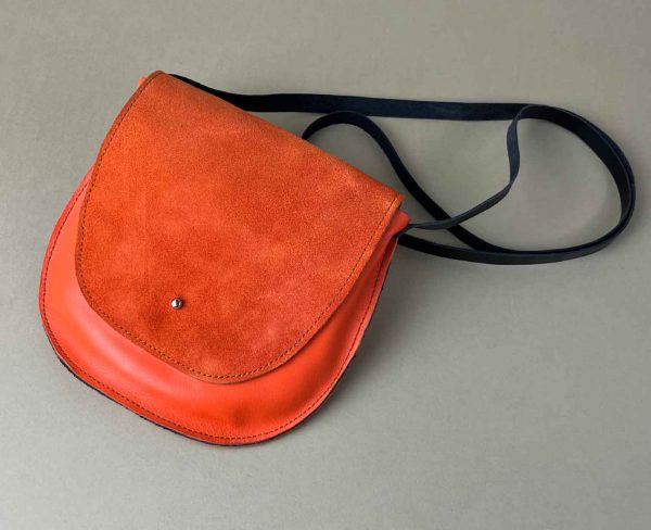 nachhaltig produzierte Lederwaren Taschen LINA LERCH handgefertigt Handwerk Unikat made in Germany handgemacht in Deutschland Handtasche Tasche Shopper Tote Ledertasche